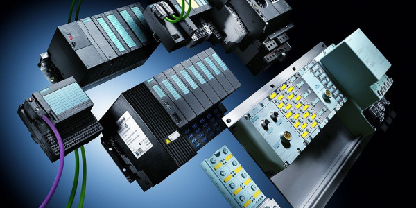 Migration von PLC-Systemen und Steuerungstechnik früherer Generationen auf aktuelle Lösungen